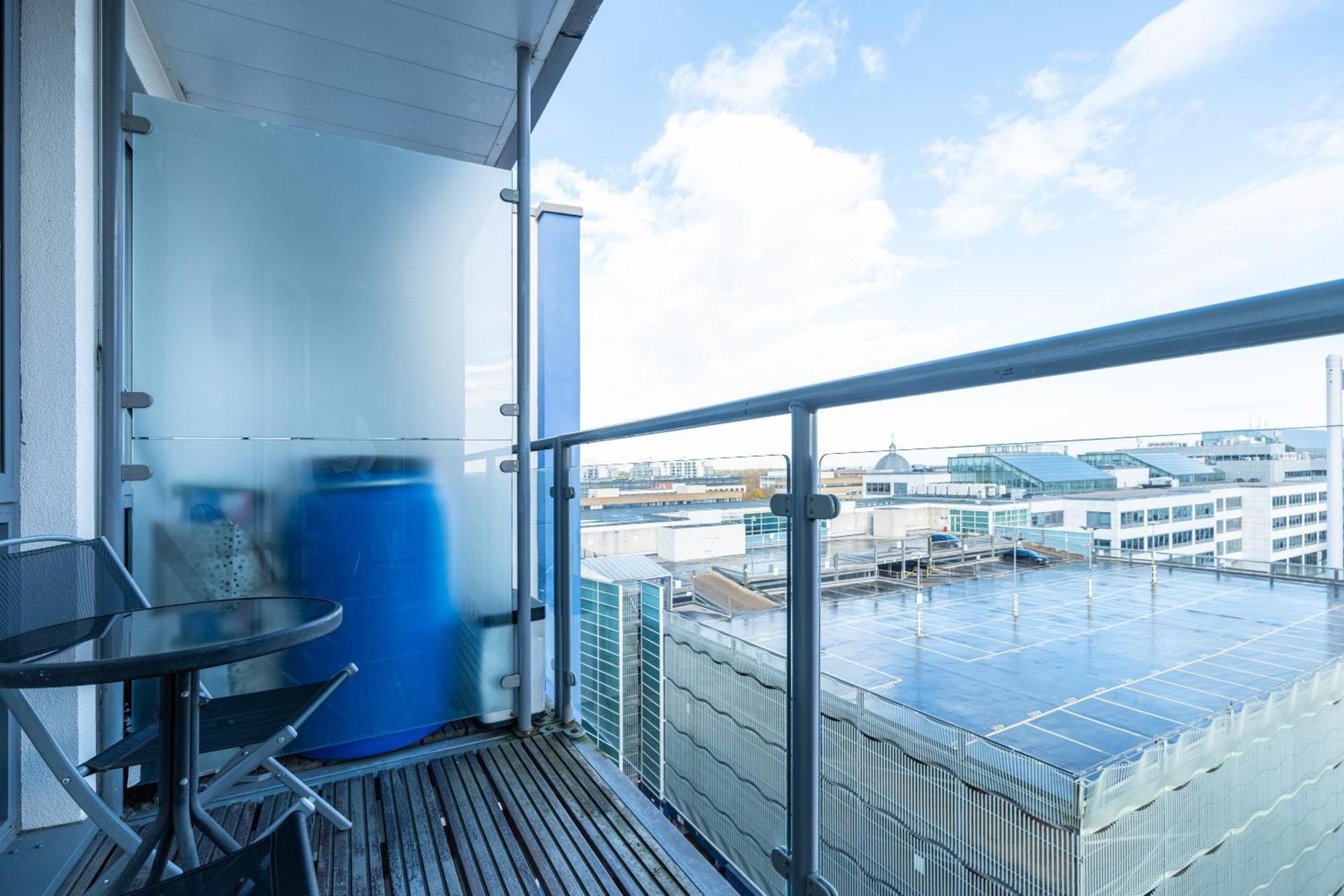 Brightleap City Centre: Stylish Home-Away with Smart Amenities Milton Keynes Exterior photo