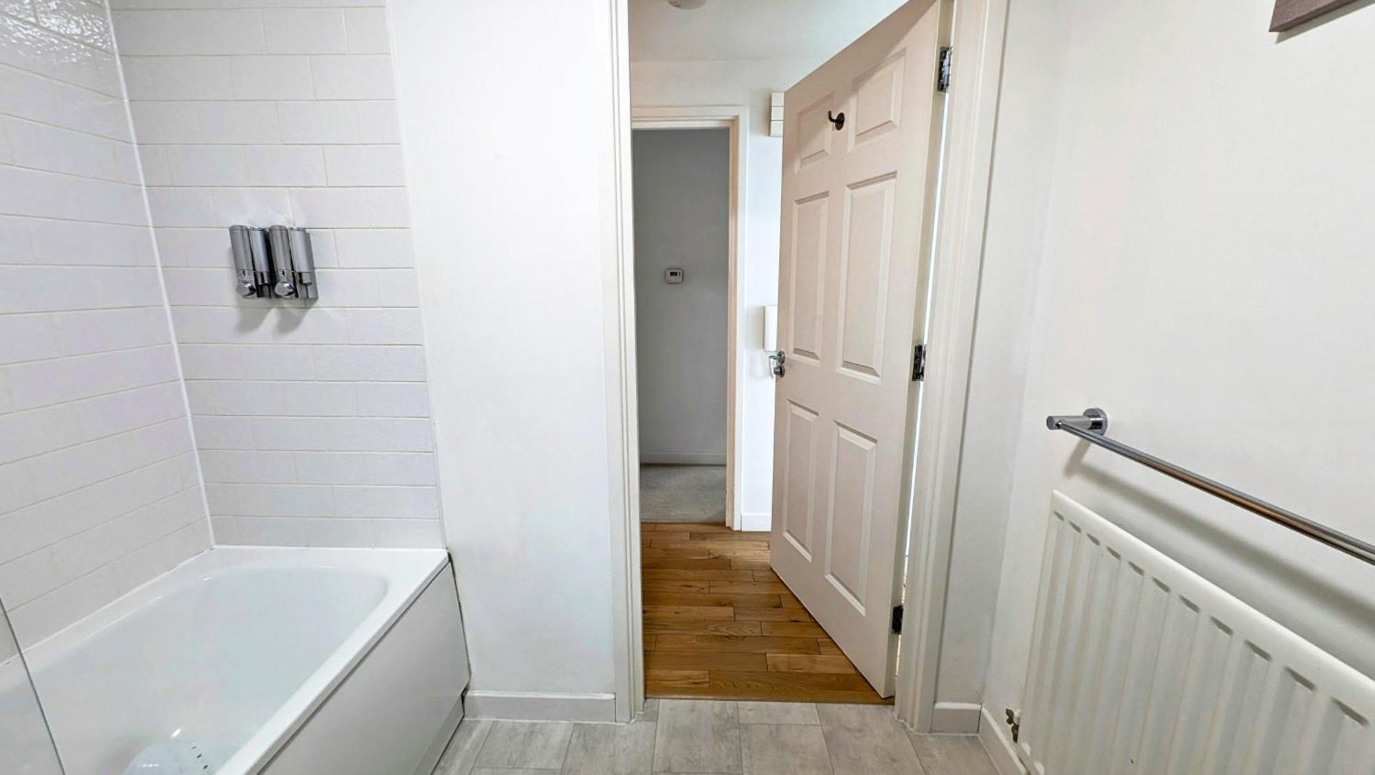Brightleap City Centre: Stylish Home-Away with Smart Amenities Milton Keynes Exterior photo